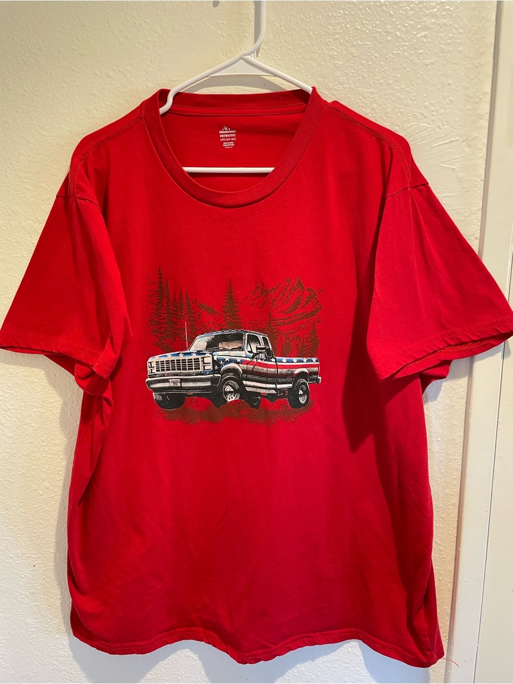 Red Men's 2XL Graphic Truck Tee Patriotic USA Flag Vintage OBS Ford T-Shirt XXL